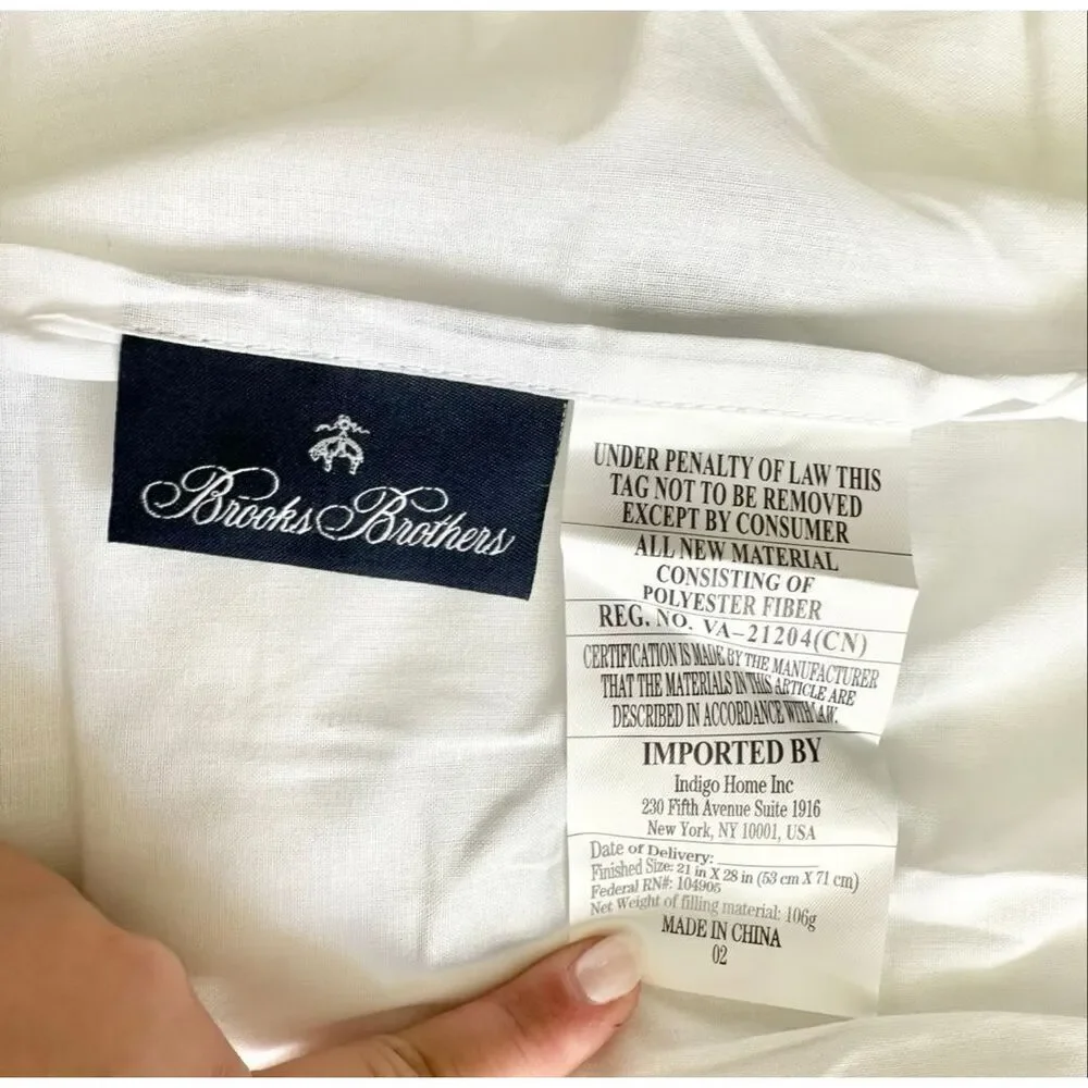 White Brooks Brothers quilted pillowcase 21 in X 28 inches